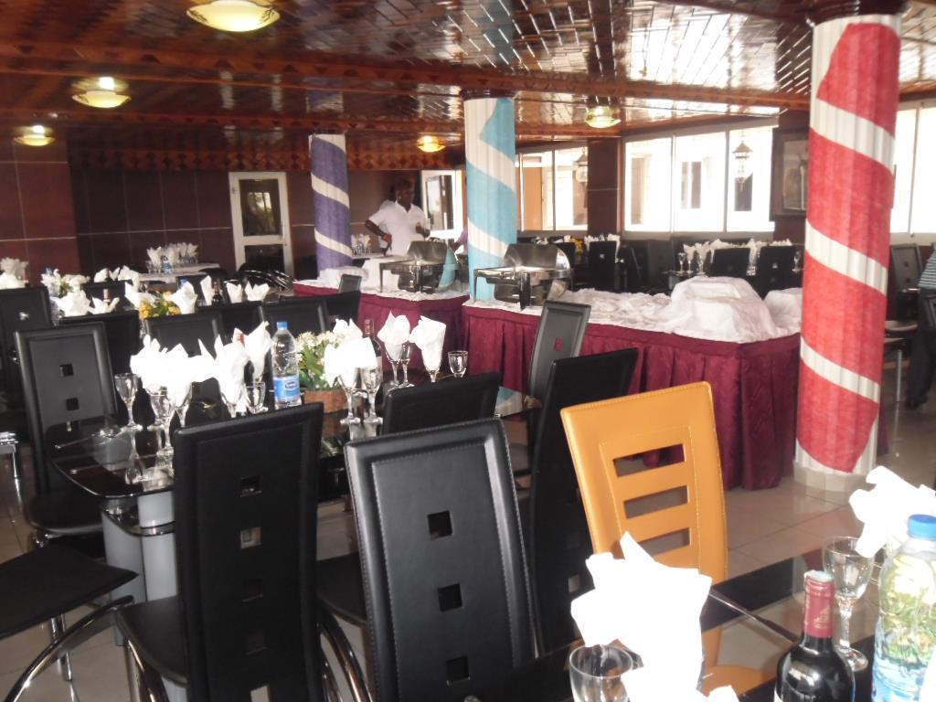 Afrique Hotel Douala Airport Zewnętrze zdjęcie