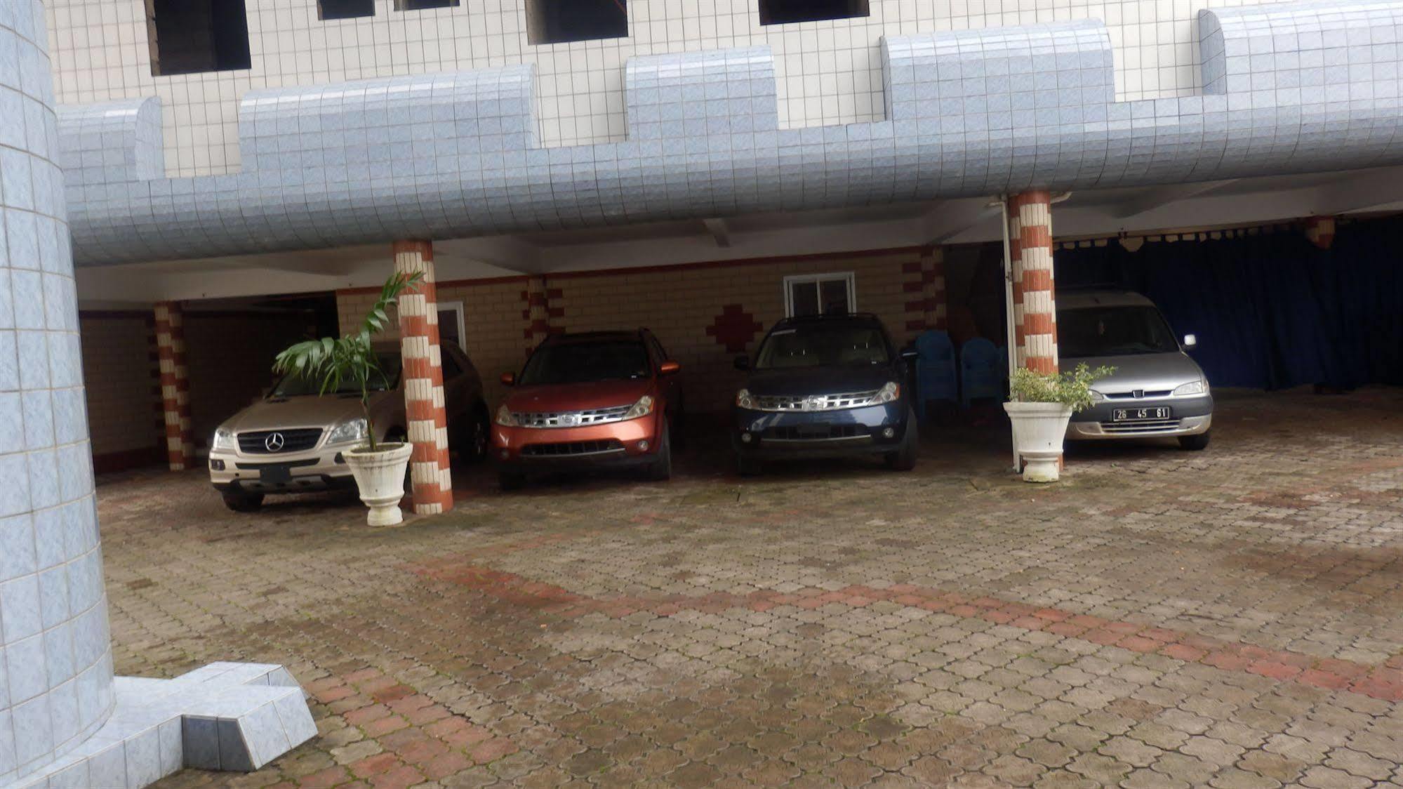 Afrique Hotel Douala Airport Zewnętrze zdjęcie
